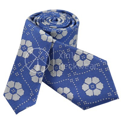 پھولوں کی ڈیزائن ٹائی