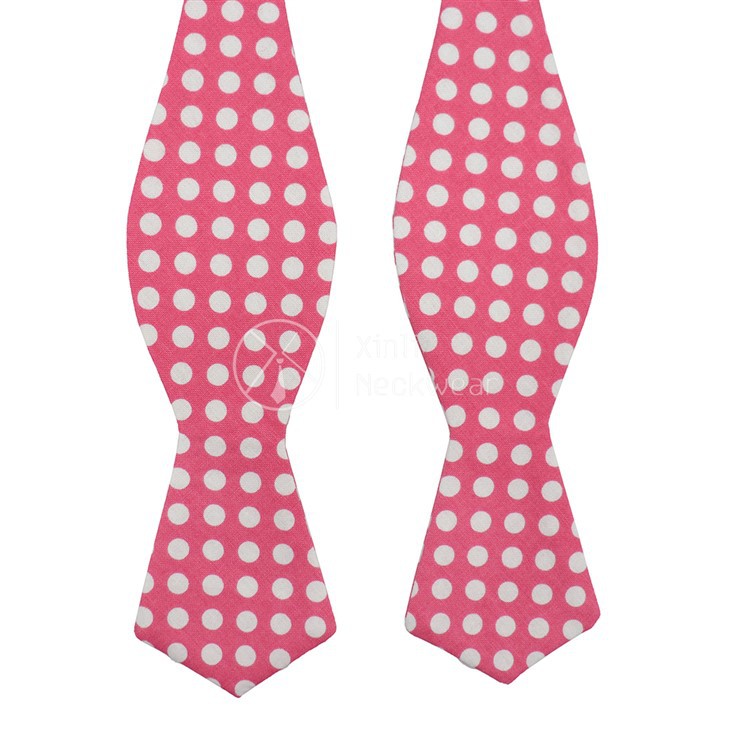 Pink Polka Dot Bow Tie